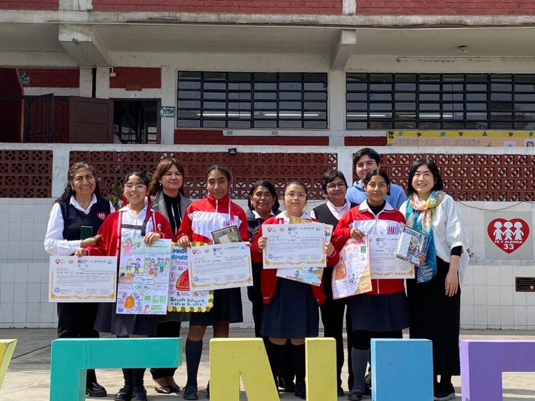 Realizamos el primer concurso de dibujo de prevención de desastres en una escuela peruana y continuamos con los talleres